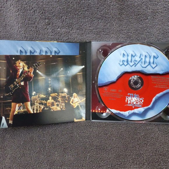 AC/DC The Razors Edge CD 2003 Remaster Digipak Booklet EPIC Records Rock EUC - Picture 6 of 14